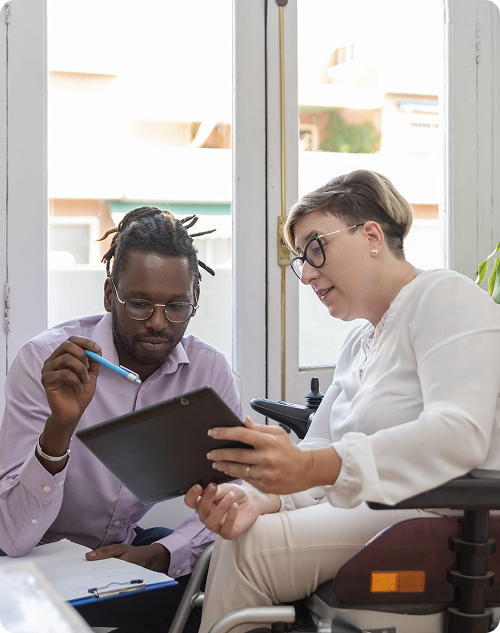 Agent consumer with tablet Agent consumer with tablet